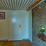 Reeddachhaus Mit Seeblick - Ruhe - Traumhafter Lage Am Selliner