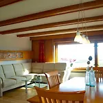Reeddachhaus Mit Seeblick - Ruhe - Traumhafter Lage Am Selliner * Sellin (Rugen)
