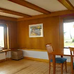 Reeddachhaus Mit Seeblick - Ruhe - Traumhafter Lage Am Selliner Sellin (Rugen)