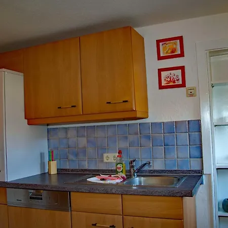 Vakantiehuis Reeddachhaus Mit Seeblick - Ruhe - Traumhafter Lage Am Selliner Sellin (Rugen)