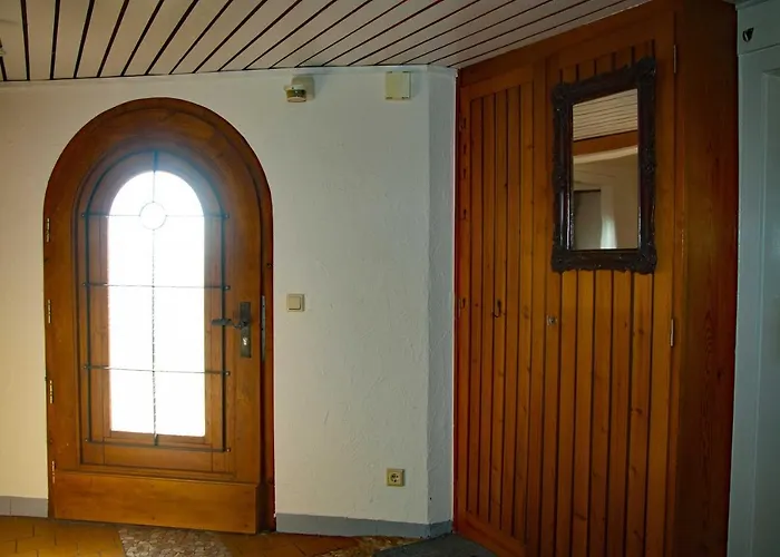 Reeddachhaus Mit Seeblick - Ruhe - Traumhafter Lage Am Selliner Ferienhaus *