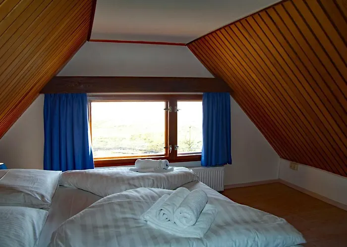 Reeddachhaus Mit Seeblick - Ruhe - Traumhafter Lage Am Selliner Ferienhaus Sellin (Rugen)